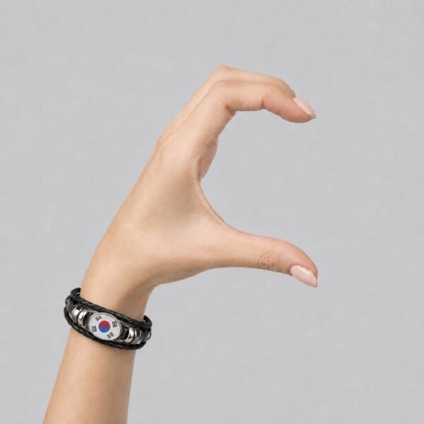 WhatsApp Image 2026-06-15 at 18.03.32 Bracelets "South Korea"
